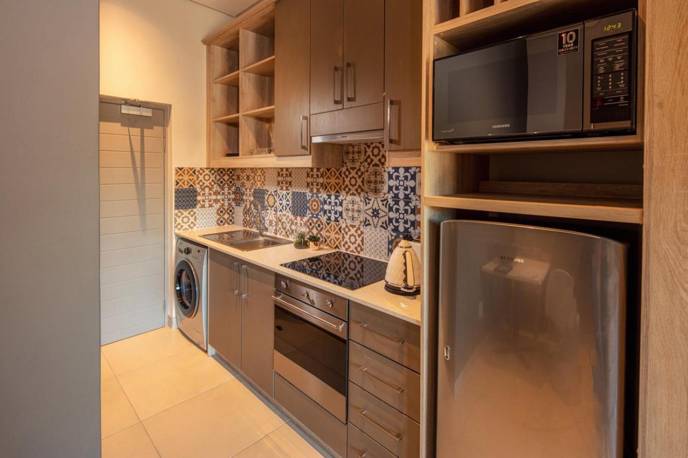 The Den Apartments By Raw Africa Collection Стеленбош Екстериор снимка